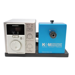 K&M PRECISION Настольный станок Benchtop Case Prep Machine 50-200 RPM: 1 Spindle K&M PRECISION Настольный станок Benchtop Case Prep Machine 50-200 RPM: 1 Spindle